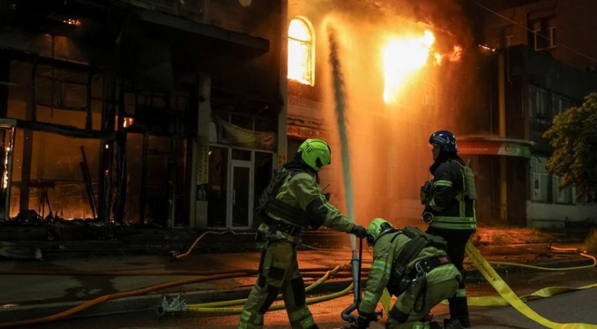 Al menos cuatro muertos y 20 heridos en un ataque ruso contra Kiev