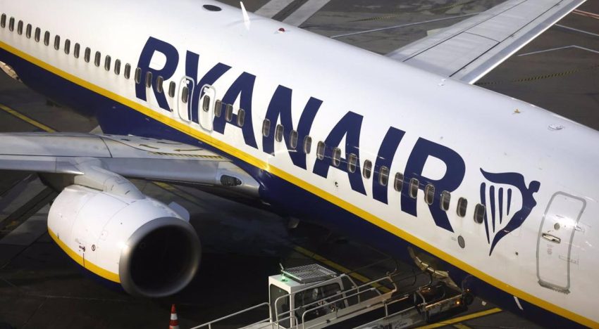 Nueve heridos tras un aterrizaje de emergencia de un avión de Ryanair por fuertes tormentas en Alemania
