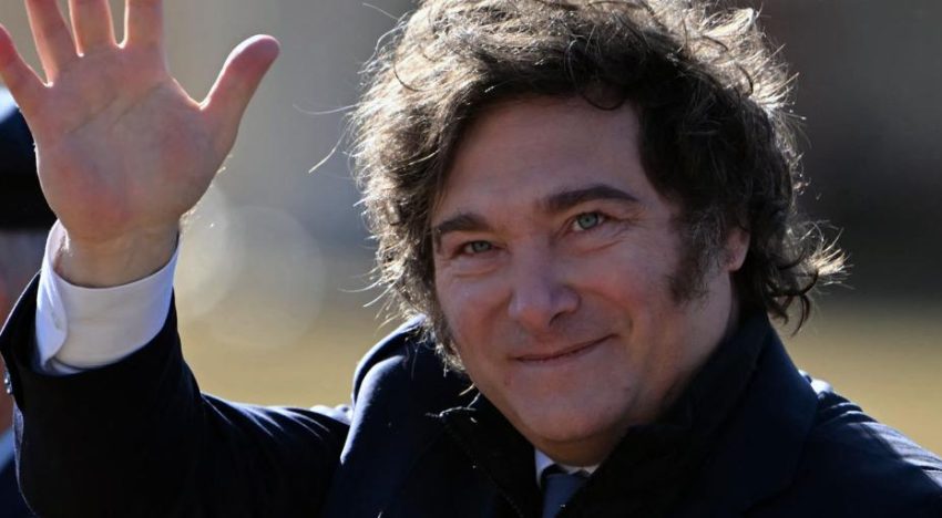 Milei presume de haber bajado la tasa de pobreza en 20 puntos en el primer trimestre de 2025
