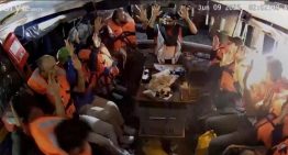 Israel asalta el barco de la Flotilla de la Libertad y detiene a los activistas que llevaban ayuda a Gaza