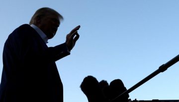 Trump estalla contra Irán e Israel por violar el alto el fuego y avisa a Netanyahu: «¡Que tus pilotos se den la vuelta ya!»