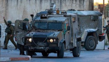 Decenas de colonos israelíes atacan una base militar de las Fuerzas de Defensa en Cisjordania