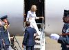 Nuevo desplante de Brigitte Macron a su marido: rechazó la ayuda del presidente francés al bajarse del avión en su visita a Reino Unido