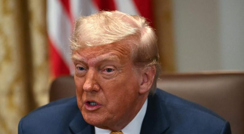 Trump dice que está «a dos días» de comunicar sus aranceles a la Unión Europea