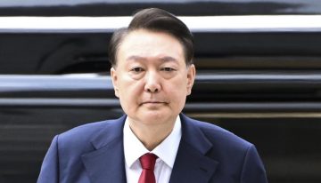 Un tribunal de Corea del Sur ordena arrestar al expresidente Yoon Suk Yeol