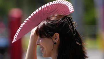 Olas de calor y menopausia: «Si en invierno me pongo a sudar por los sofocos, imagínate ahora»