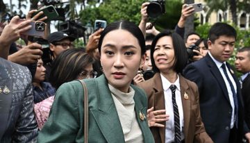 El Constitucional de Tailandia suspende a la primera ministra por una llamada al hombre fuerte de Camboya en la que criticó a su propio Ejército