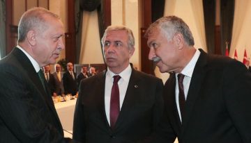 Detenidos tres alcaldes opositores en Turquía