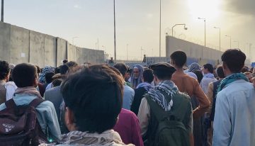 Alemania negocia con los talibanes la deportación de refugiados afganos