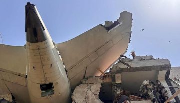 La grabación de la cabina del avión de Air India sugiere que el capitán cortó el combustible de los motores antes del accidente