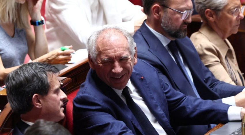 El primer ministro francés sobrevive a otra moción de censura, pero confirma la crisis nacional