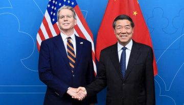 Europa se resigna al arancelazo de EE.UU. mientras China negocia duro