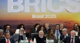 China asegura que los BRICS no buscan una «confrontación» tras la amenaza de Trump sobre aranceles adicionales