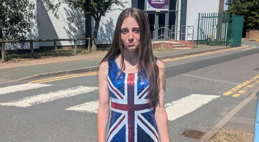 Polémica en Reino Unido: expulsan a una niña de 12 años de su escuela por llevar un vestido con la bandera en el 'día de la cultura'