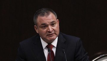 El exsecretario de seguridad de México compartirá prisión con El Chapo Guzmán en EE.UU.