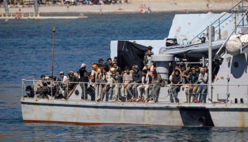 Grecia suspende las solicitudes de asilo para inmigrantes del norte de África