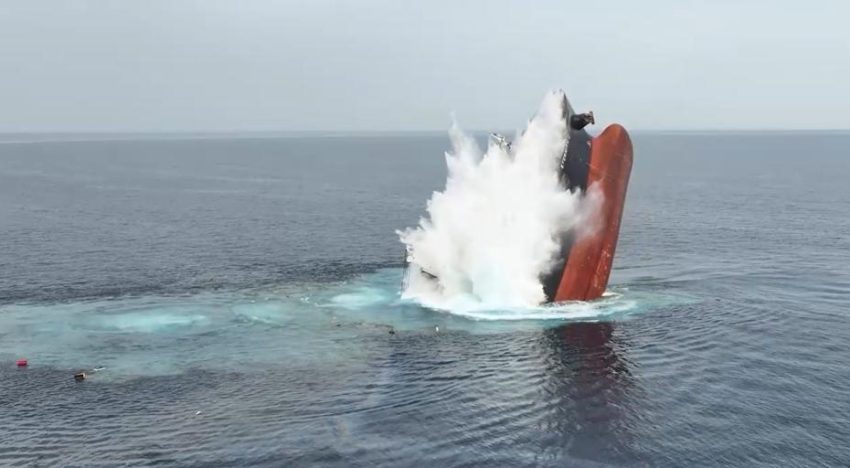 La advertencia de los hutíes tras hundir dos cargueros en el mar Rojo: «Esto es una lección para todas las navieras»