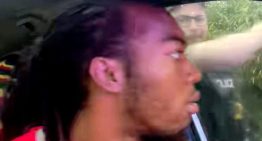 Un vídeo grabado hace cinco meses destapa un nuevo episodio de violencia policial contra un hombre negro en EE.UU.