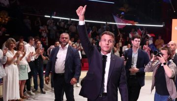El gobernador del banco de Francia afirma que el país se encuentra en «una situación de urgencia absoluta»