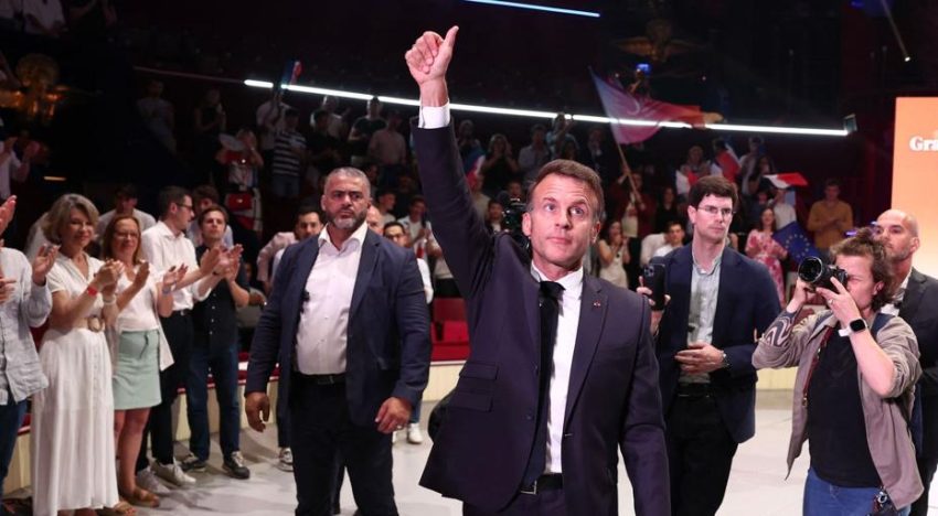 El gobernador del banco de Francia afirma que el país se encuentra en «una situación de urgencia absoluta»