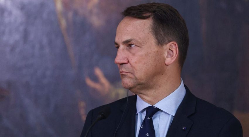 El ministro de Exteriores Sikorski, nuevo hombre fuerte del Gobierno de Polonia en medio del desgaste de Tusk