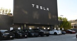 Elon Musk confirma que Grok, su IA conversacional, llegará a los Tesla