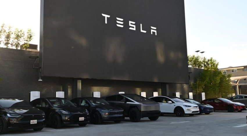 Elon Musk confirma que Grok, su IA conversacional, llegará a los Tesla