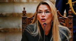 La Justicia de Bolivia libera a la expresidenta Jeanine Áñez, acusada de la masacre de Senkata