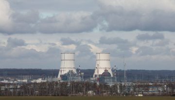 Ucrania ataca a Rusia en una nueva ofensiva que provoca daños en una central nuclear y una terminal petrolera