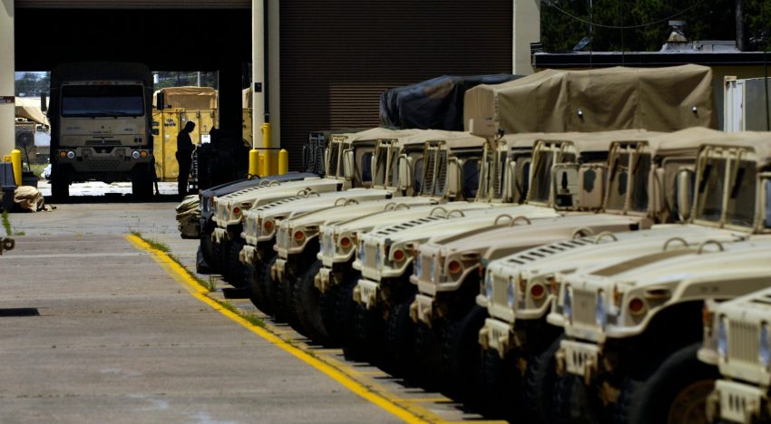 Cinco soldados heridos en una base militar estadounidense tras colarse un tirador