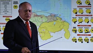 El chavismo anuncia el envío de 15.000 militares a la frontera con Colombia