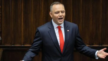 Nawrocki toma posesión como presidente de Polonia declarando la guerra al primer ministro Tusk: «Es el peor gobierno de la historia»