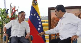 Petro abraza a Maduro un año después