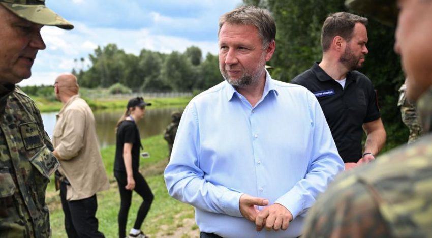 Polonia prolonga los controles fronterizos hasta octubre en medio de fuertes tensiones migratorias
