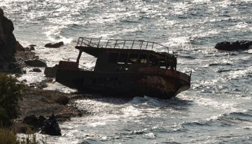 Al menos 68 migrantes muertos y varios desaparecidos en un naufragio en Yemen