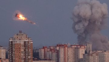 Rusia ataca la sede del Gobierno de Ucrania en un bombardeo que deja al menos dos muertos en Kiev
