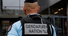 Muere el adolescente de 14 años que apuñaló a una profesora en un instituto de Francia y posteriormente se acuchilló a sí mismo