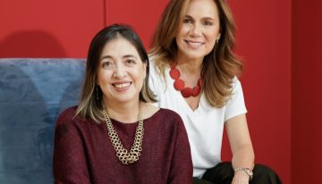 Vega & Jaramillo comunicaciones: Celebramos nuestros 20 años y buscamos 20 amigos