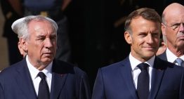 La V República francesa se hunde en su peor crisis