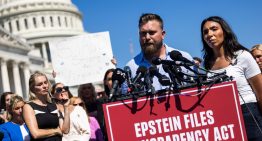 Las víctimas de Epstein piden al Congreso de EE.UU. aprobar un proyecto de ley que exija la divulgación de documentos