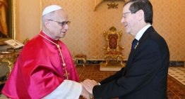El Papa pide al presidente de Israel que «garantice un futuro al pueblo palestino»