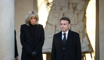 Arranca el juicio contra diez personas acusadas por ciberacoso sexista a la esposa del presidente francés, Emmanuel Macron