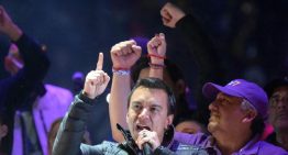 Noboa adelanta para noviembre el pago del bono navideño a funcionarios públicos