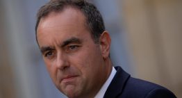 Macron da 48 horas a Lecornu para negociar un Gobierno estable y, si fracasa, «asumirá sus responsabilidades»