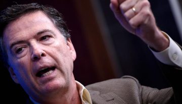 El exdirector del FBI James Comey se declara inocente en el caso impulsado por Trump