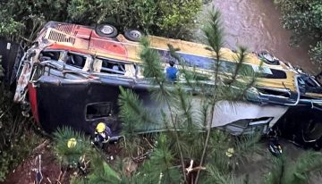 Al menos ocho muertos y cerca de 30 heridos en un accidente de autobús en Argentina
