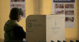 Milei sorprende y se impone en las elecciones legislativas de Argentina con más del 40% de los votos Milei sorprende y se impone en las elecciones legislativas de Argentina con más del 40% de los votos