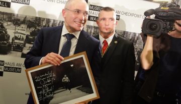 El FSB ruso afirma haber abierto una causa penal contra Khodorkovsky, crítico del Kremlin en el exilio