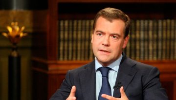 Medvédev advierte a Europa: «Que sientan el miedo a la guerra en su propia piel»