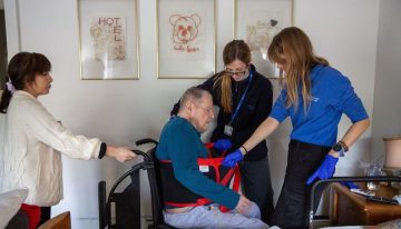 Los pacientes crónicos complejos de Catalunya tendrán un equipo de enfermeras a domicilio para evitar ingresos